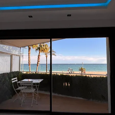 Le Luxe En Front De Mer Avec Vue Imprenable Sur La Mer Appartement Neuf *