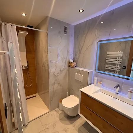 Vue Exceptionnelle Parking Apartment *